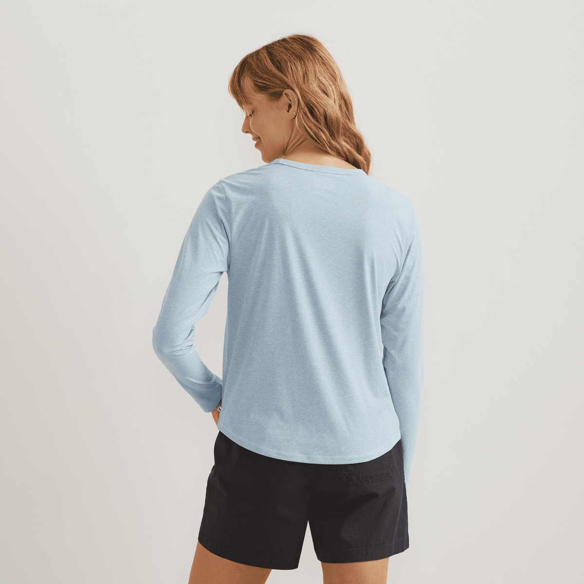 Women's Trek Light Hike Long-Sleeve Crewneck T-Shirt
