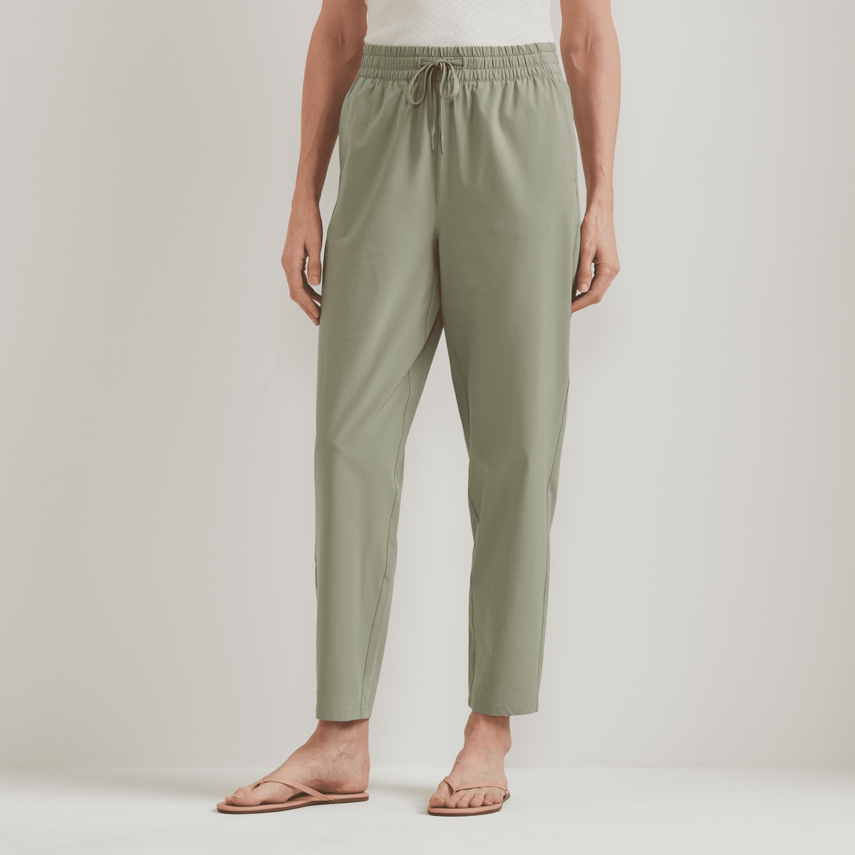Women's Departure Stretch Tie-Front Ankle Pants