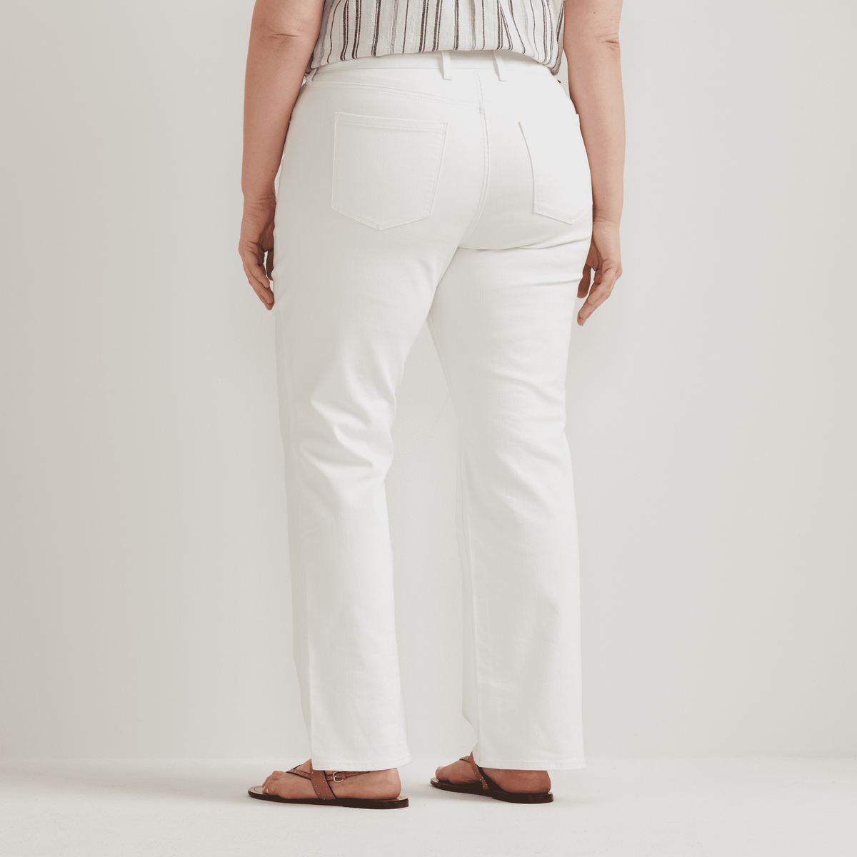 Women's Venture Stretch High-Rise Straight Leg Jeans