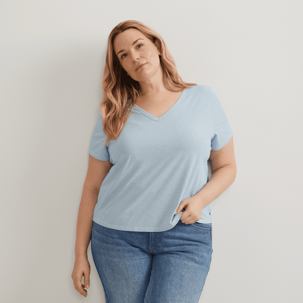 Women's Trek Light Hike Short-Sleeve V-Neck T-Shirt