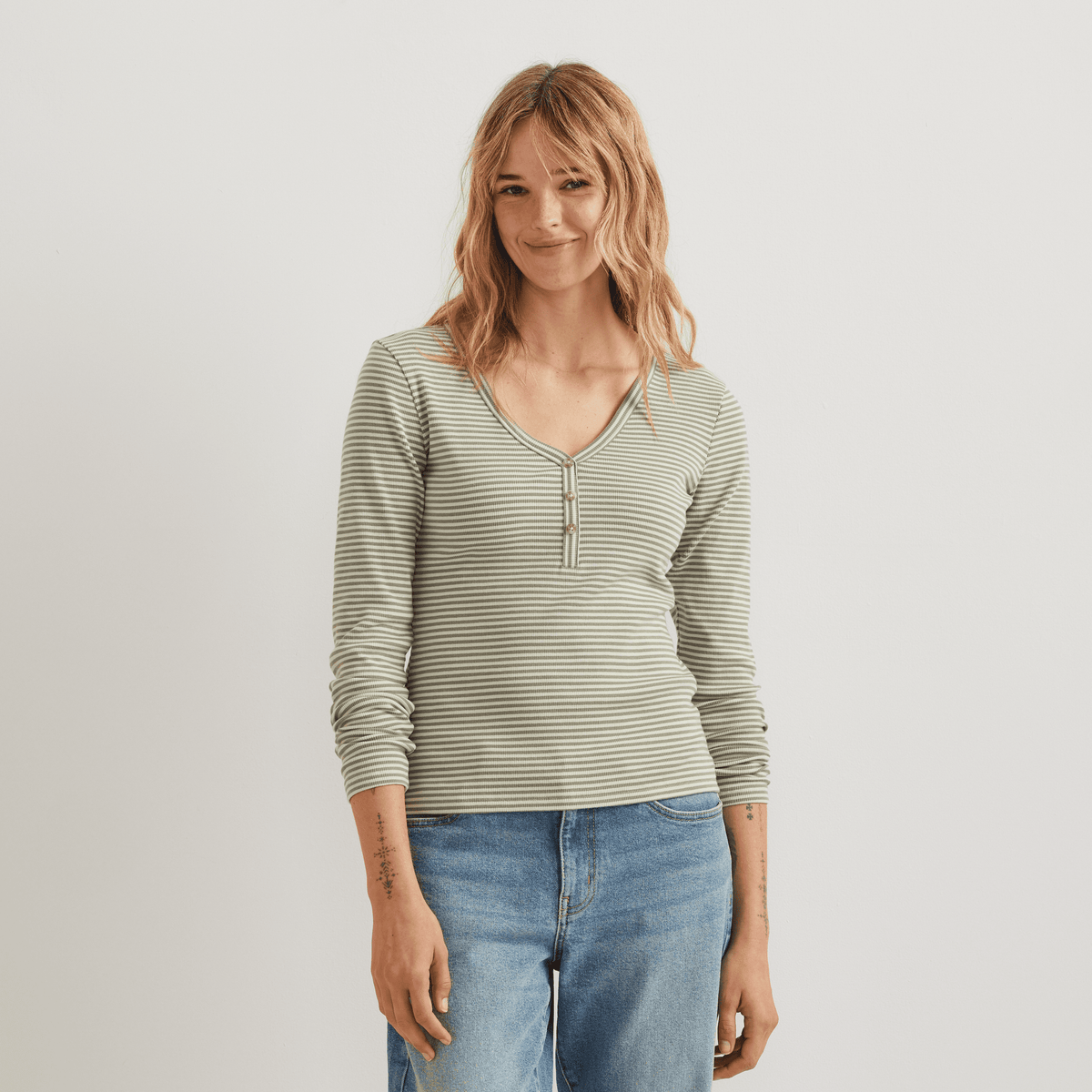 Women's Long-Sleeve Ribbed Henley T-Shirt – Stripe