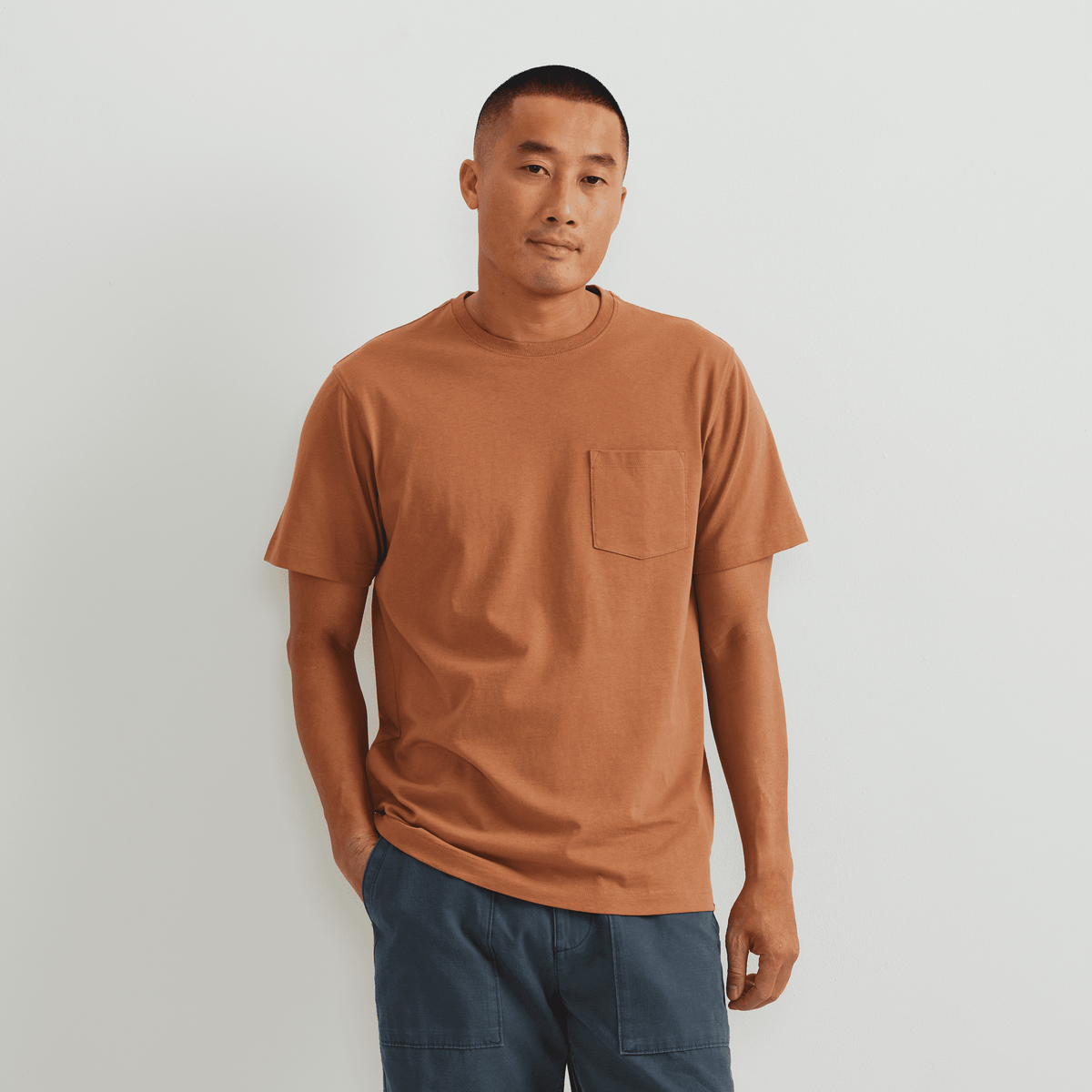 Men's Legend Wash 100% Cotton Short-Sleeve Pocket T-Shirt