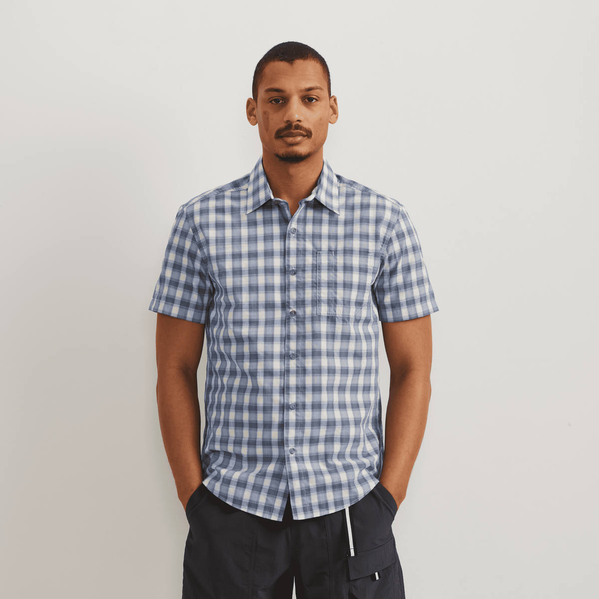 Men's Short-Sleeve Pack It 3.0 Seersucker Shirt